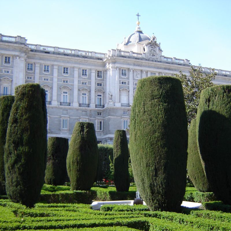 Jardines de Sabatini y Palacio Real de Madrid